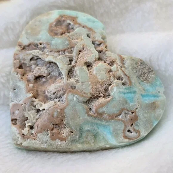 Hemimorphite ✦ Heart-Shaped Crystal ✦ 59g Blue-Green w/ Emotional Balance - Picture 12 of 15